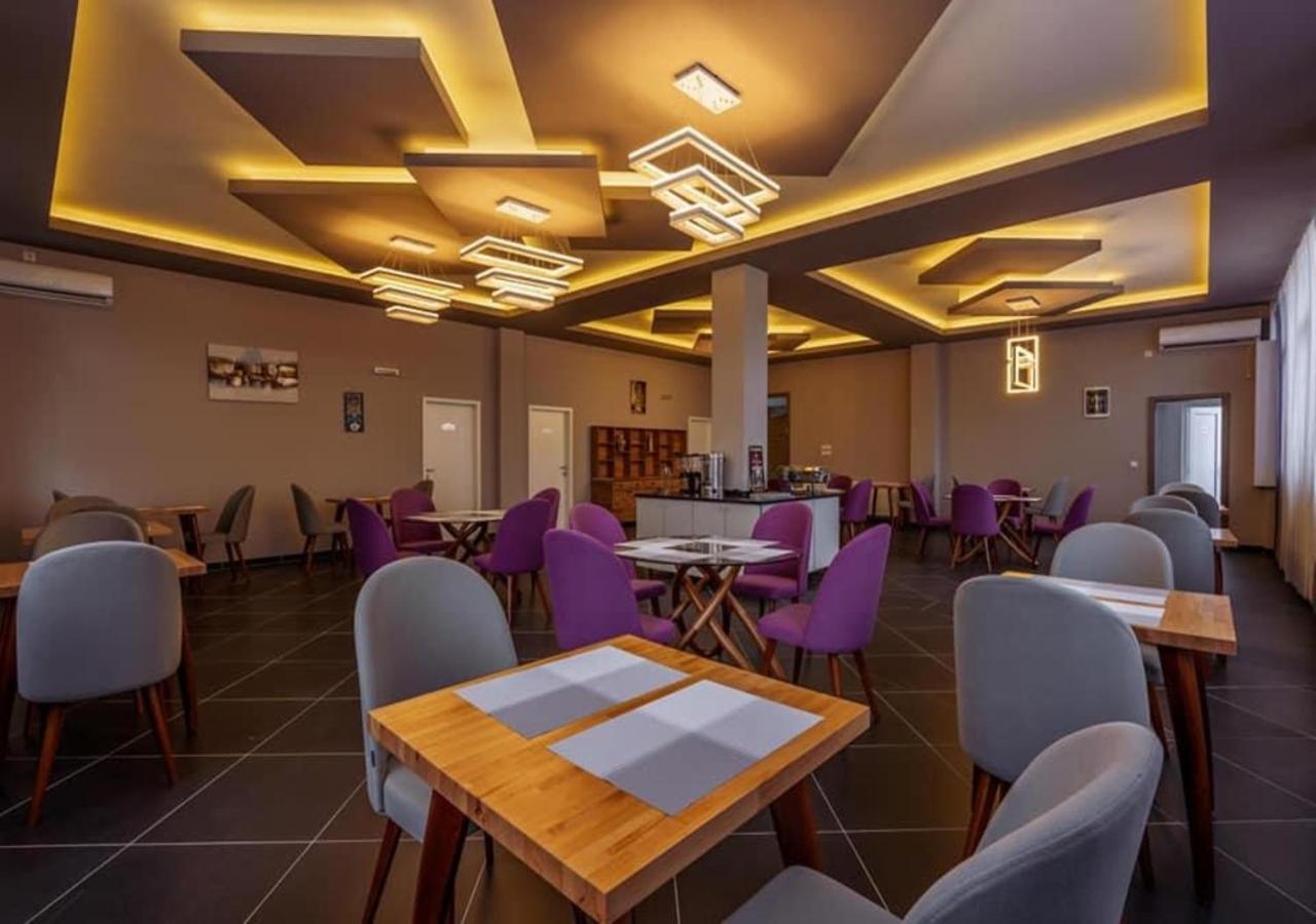 Hotel & Resort Bon Bon Suto Orizari Eksteriør bilde