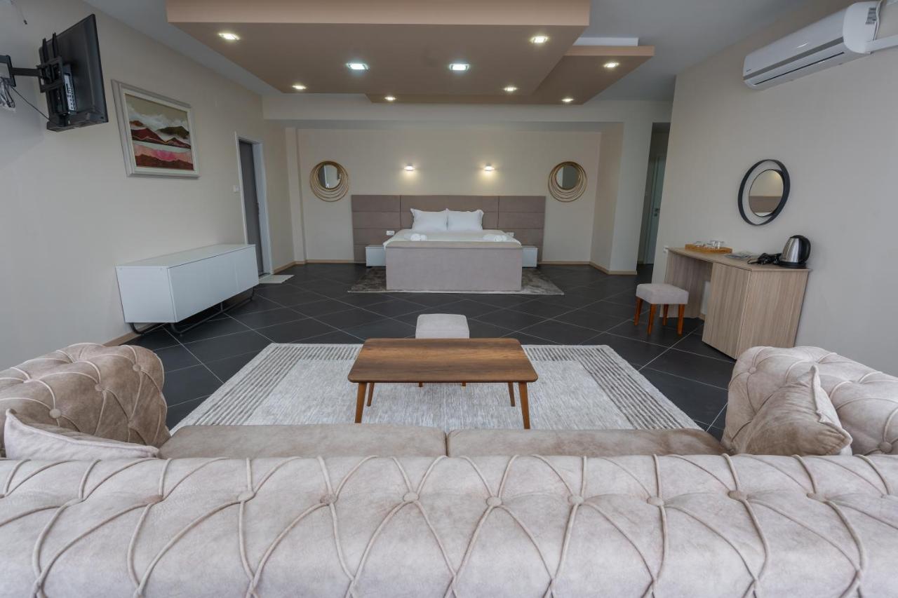 Hotel & Resort Bon Bon Suto Orizari Eksteriør bilde